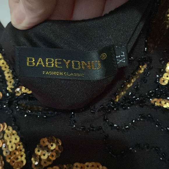 BEYONDBABE WO SIZE XL Elegant Black and Gold SEQUINS FLAPPER Women's STYLE Dress - Picture 4 of 11